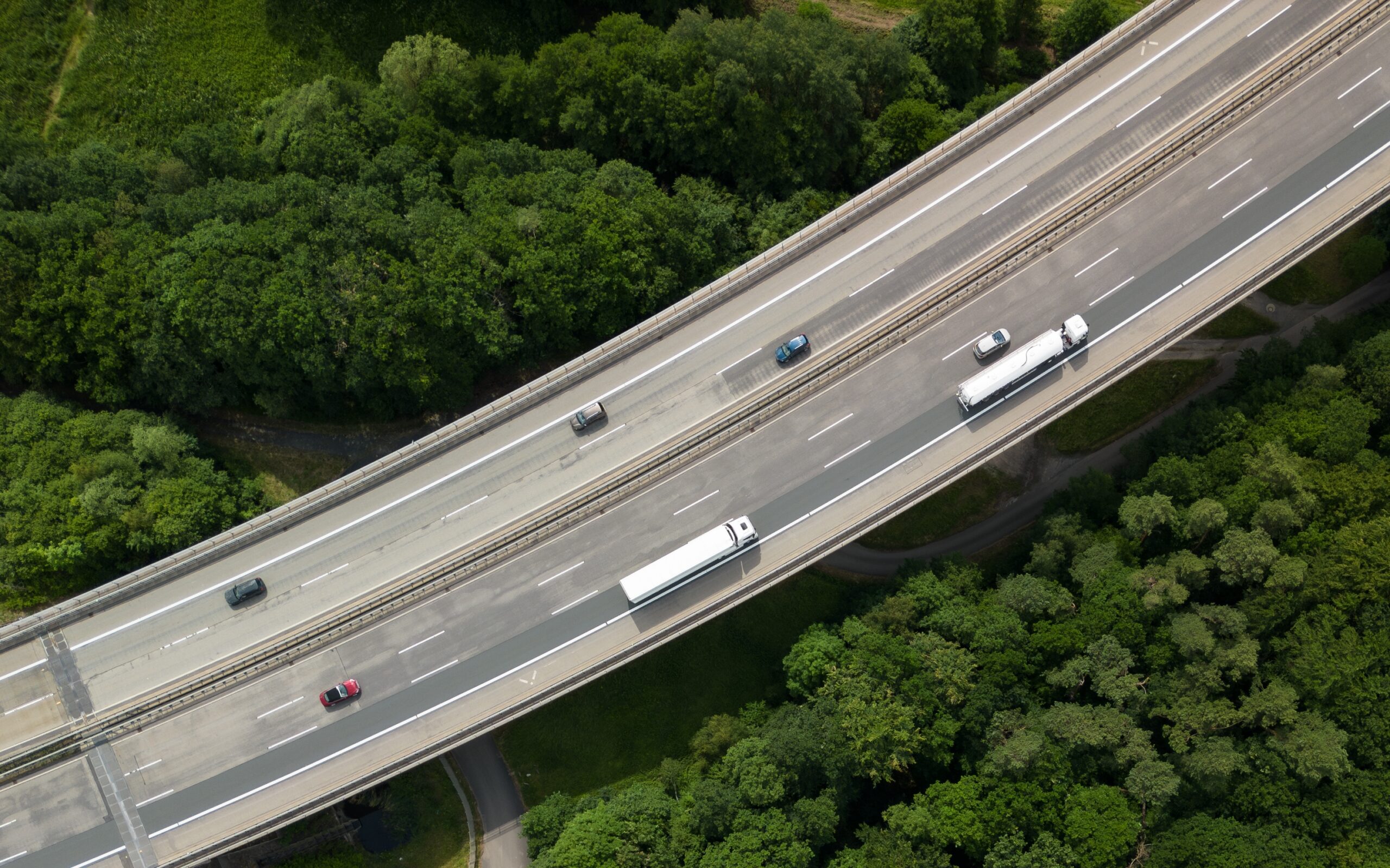 FOP Shymanov i LINQO: widoczność w czasie rzeczywistym dla międzynarodowego transportu towarów