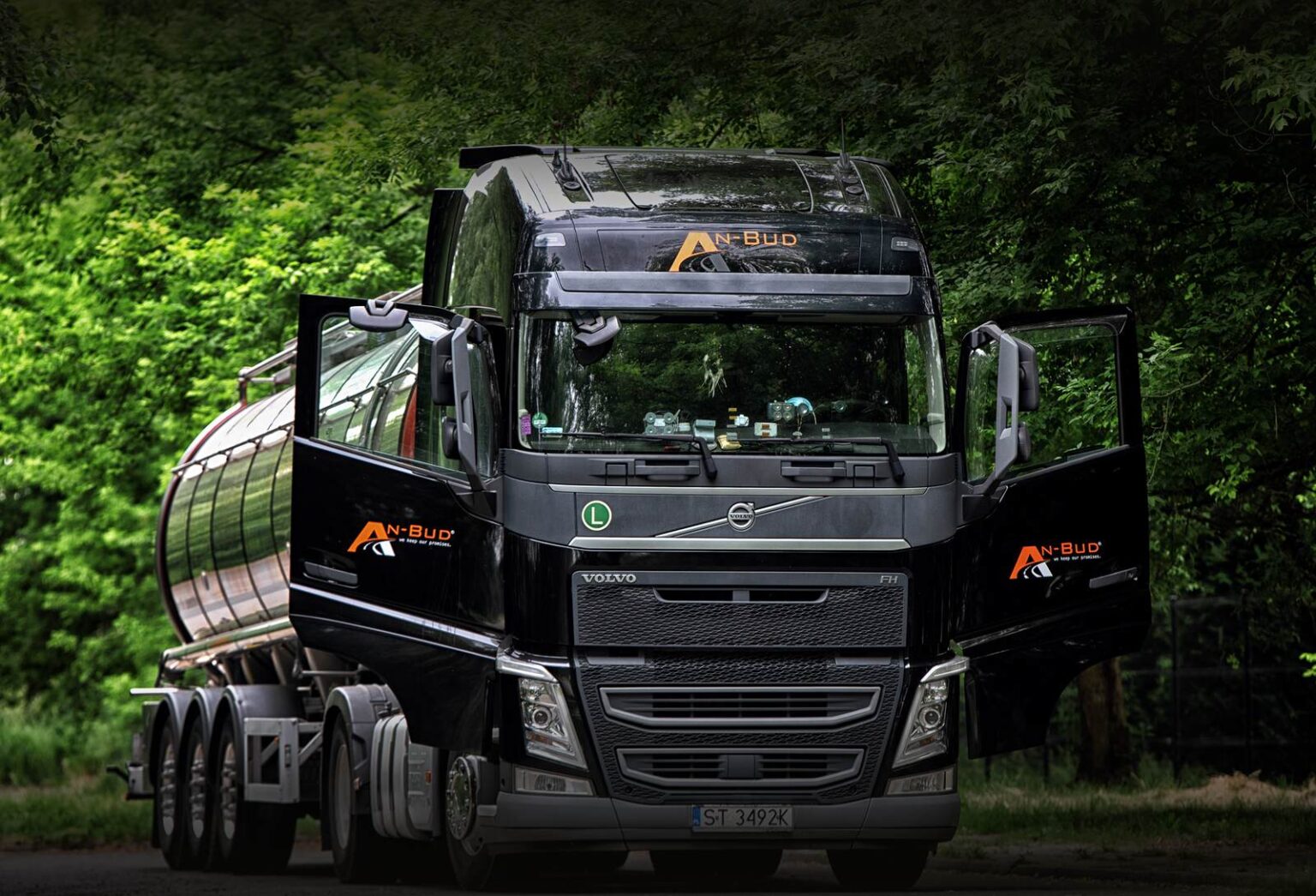 An Bud i LINQO: stała kontrola nad produktami spożywczymi  transport i zimowe utrzymanie dróg